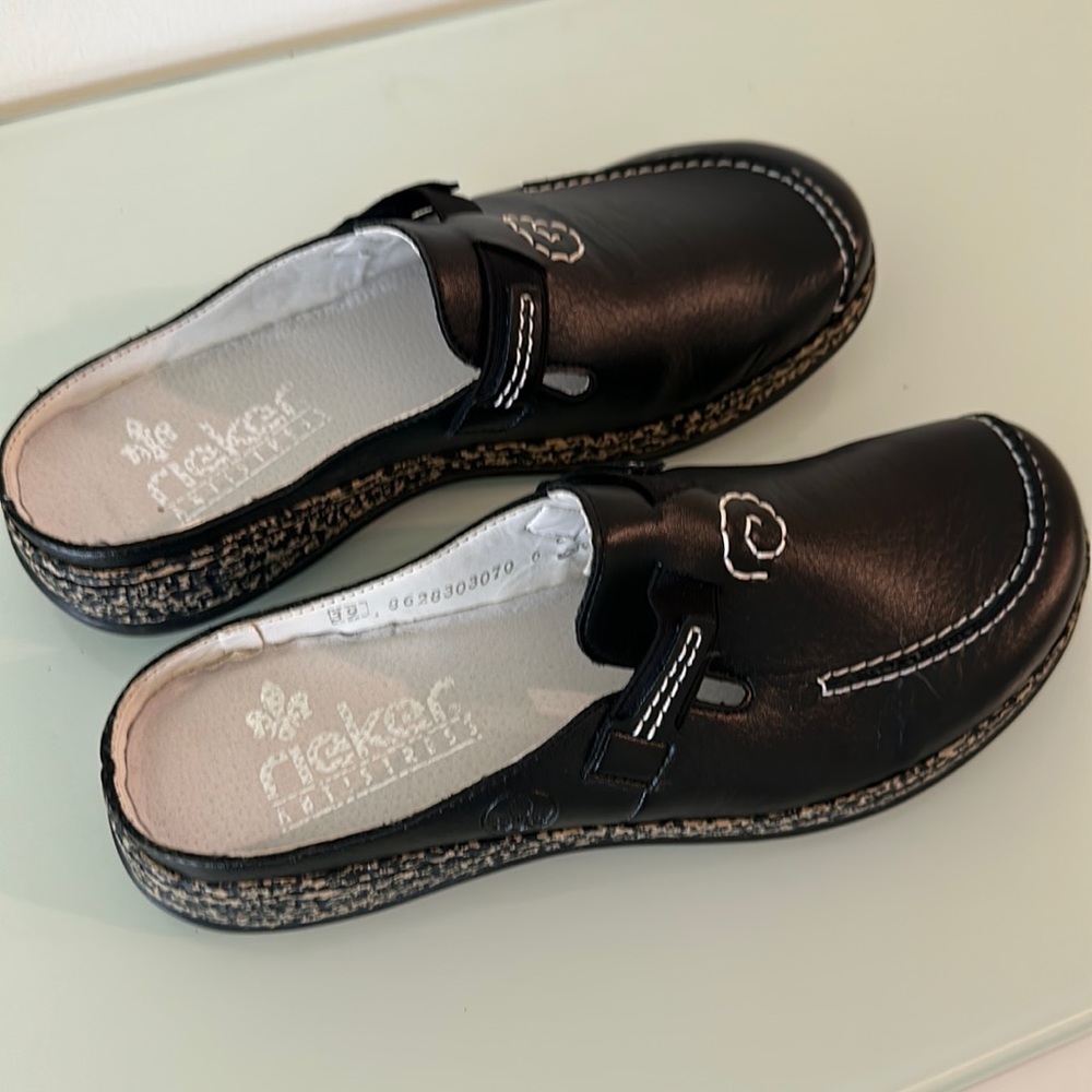 Rieker Leather clog size 8